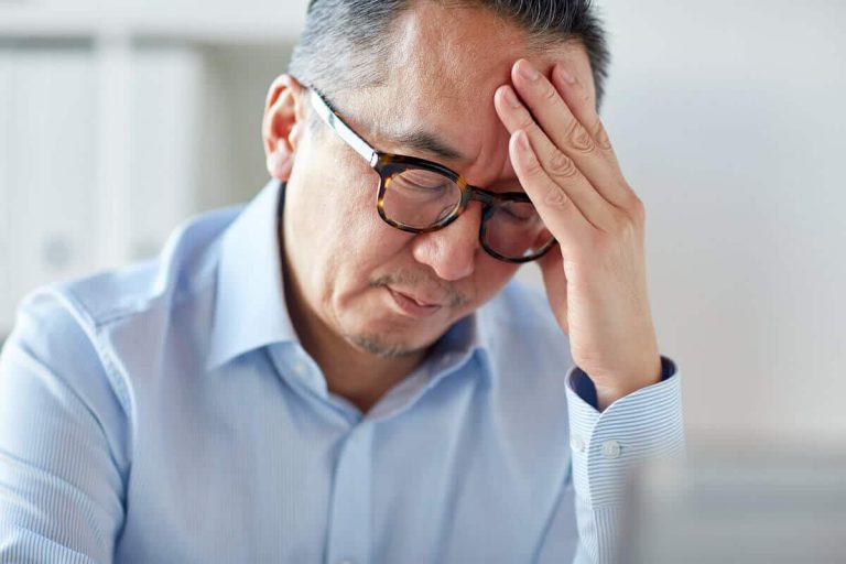 understanding migraines: causes, symptoms, and top supplement ingredients blog post