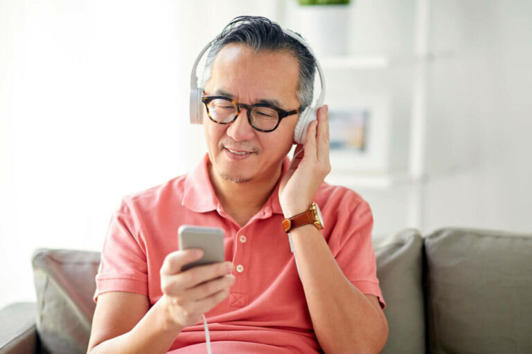 why medical podcasts should be part of every healthcare practitioner’s daily routine blog post