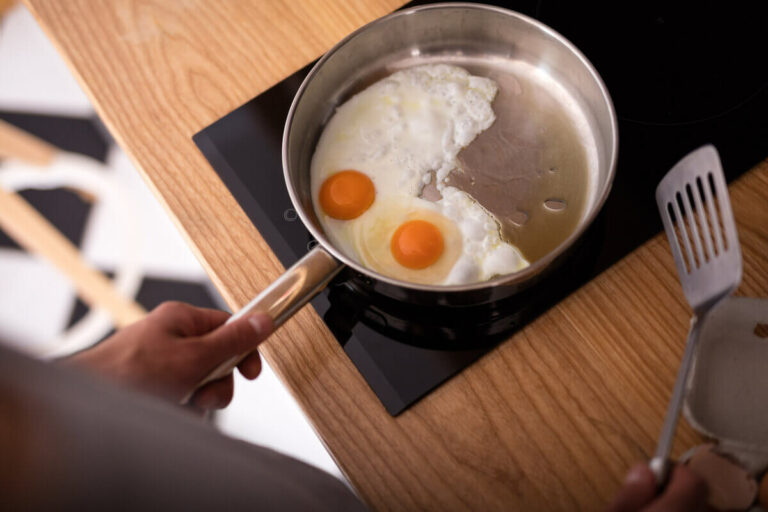 4 common vitamin & mineral deficiencies in men blog post