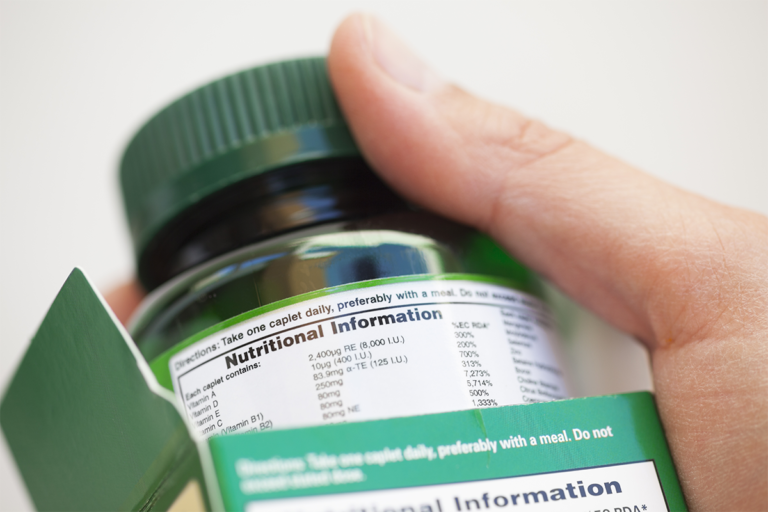 how to read supplement labels: tips & guide blog post